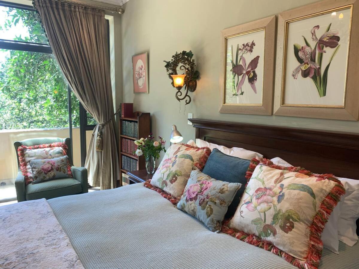 Mountain Rose Guesthouse Луис-Тричард Экстерьер фото