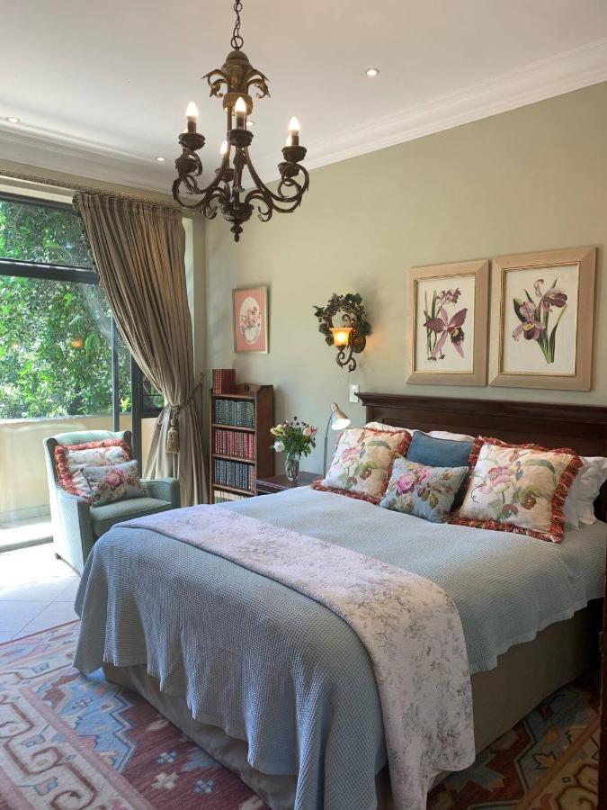 Mountain Rose Guesthouse Луис-Тричард Экстерьер фото