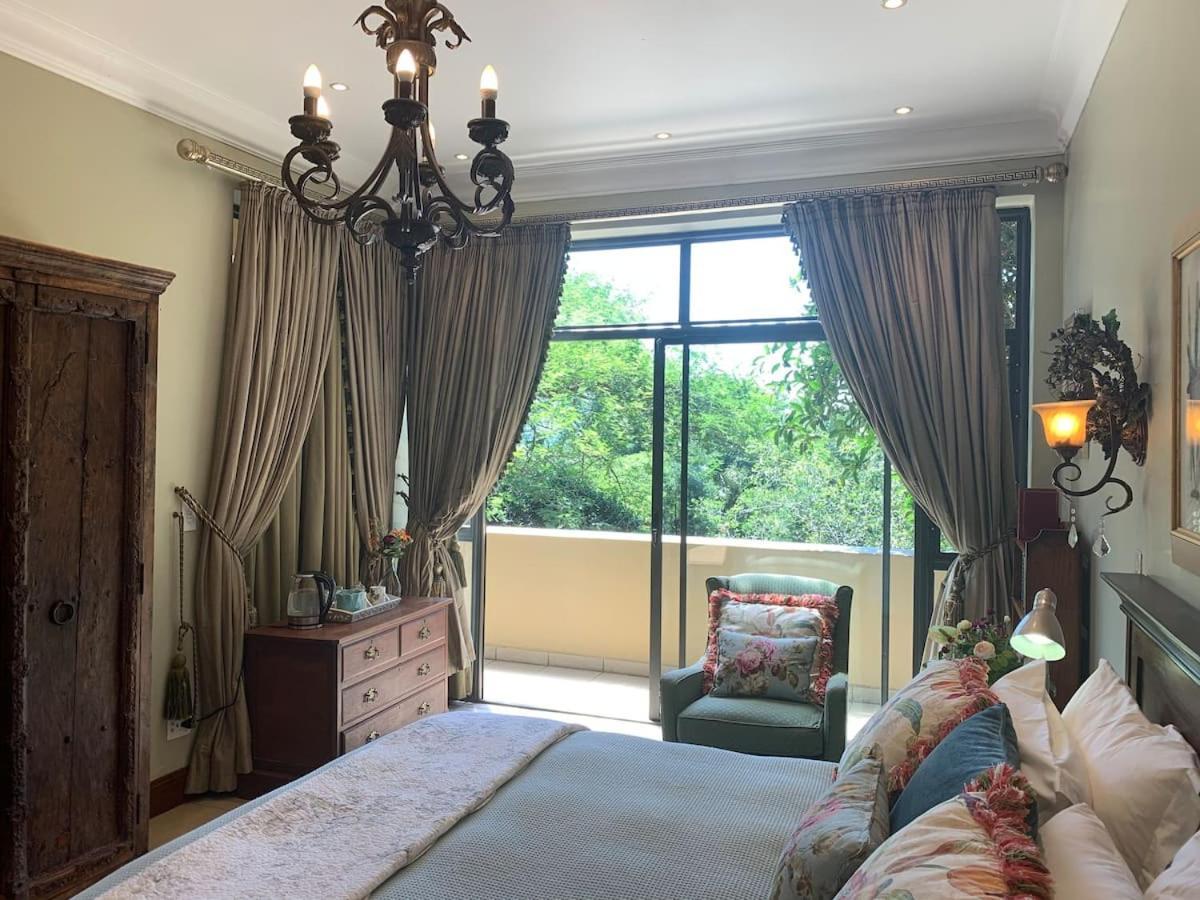 Mountain Rose Guesthouse Луис-Тричард Экстерьер фото