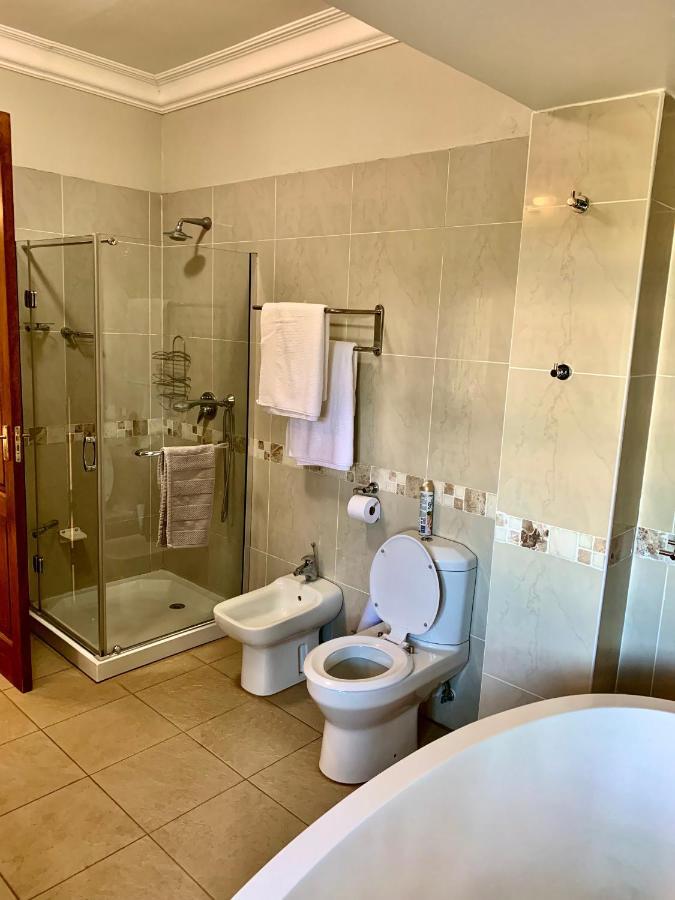 Mountain Rose Guesthouse Луис-Тричард Экстерьер фото